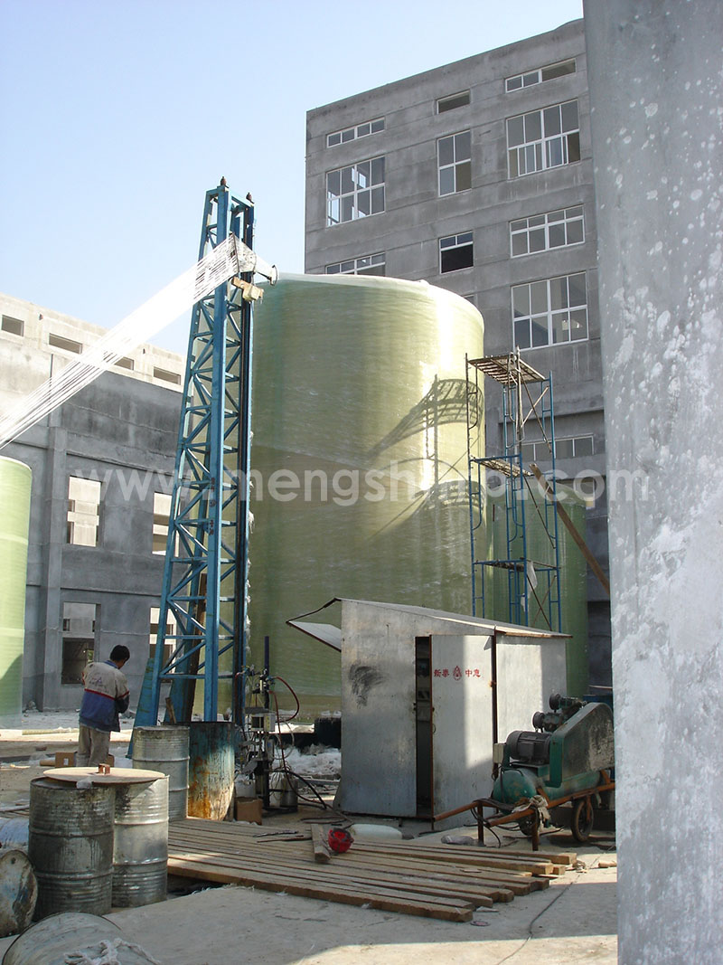 現(xiàn)場(chǎng)立式儲(chǔ)罐纏繞機(jī)